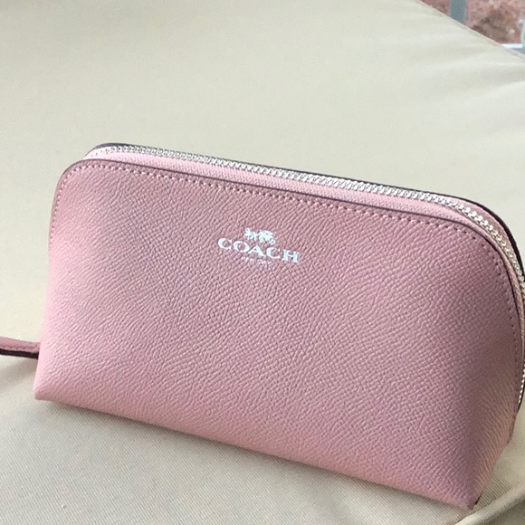 NWT Coach Cosmetic Case - Picture 1 of 4